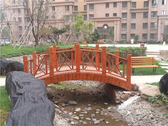 碳化木木桥